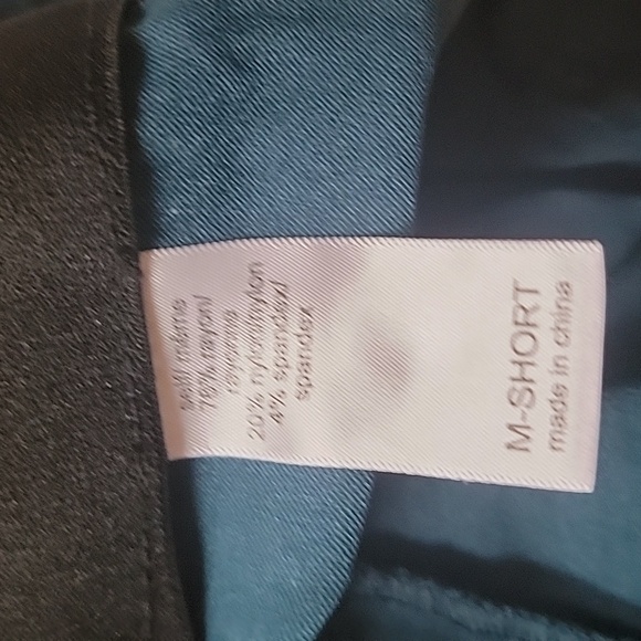 Women's Pixie Pant- size medium short - Picture 5 of 5